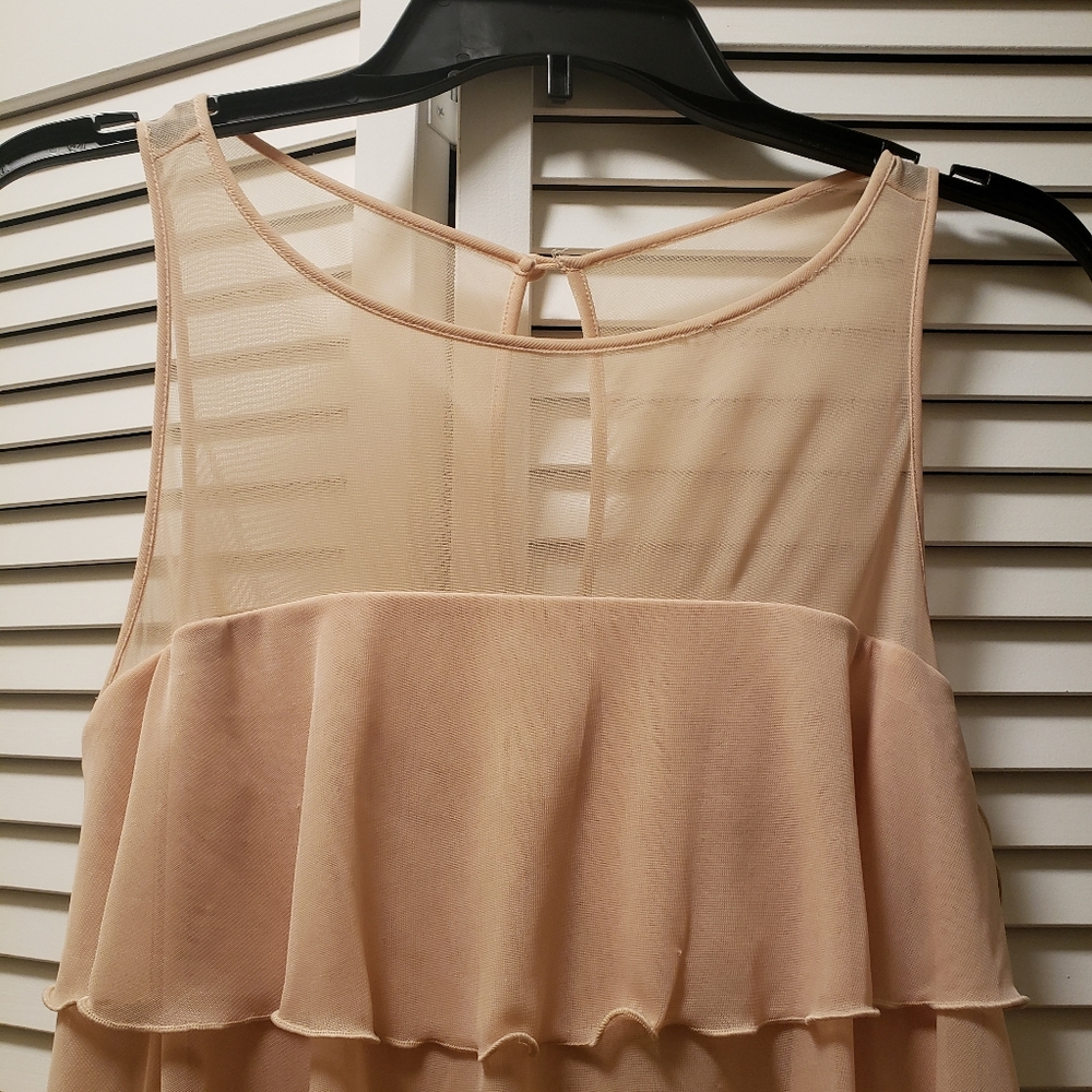 Apart Ruffled Dress - Picture 2 of 7